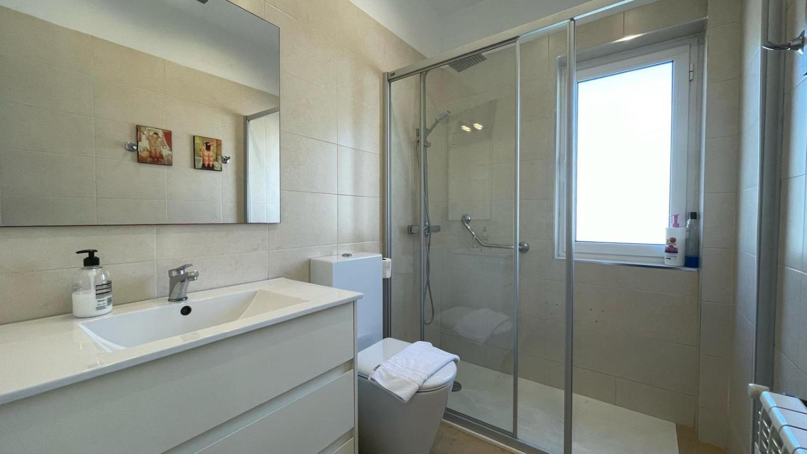 Myhousespain - Centrico Y Luminoso Piso Gijon